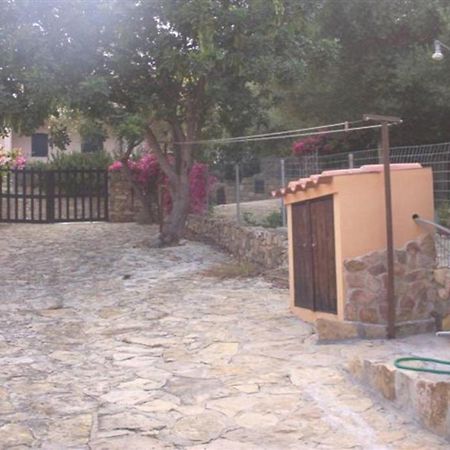 Casa A 300Mt.Dal Mare Calasinzias, 6 Letti, Ac, Pets Welcome, Wi-Fi Free Cala Sinzias Bagian luar foto