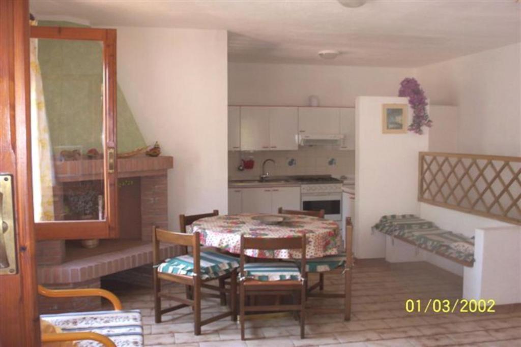 Casa A 300Mt.Dal Mare Calasinzias, 6 Letti, Ac, Pets Welcome, Wi-Fi Free Cala Sinzias Bagian luar foto